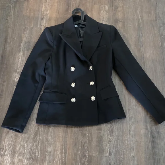 Zara Double-Breasted Black Blazer with Gold Accents - Picture 3 of 4